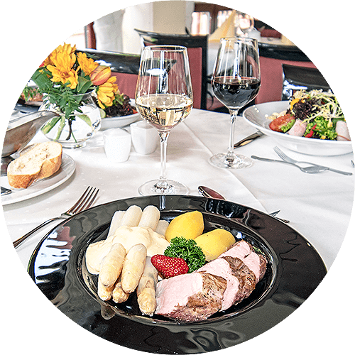 Steak und Spargel essen in Bergisch Gladbach essen